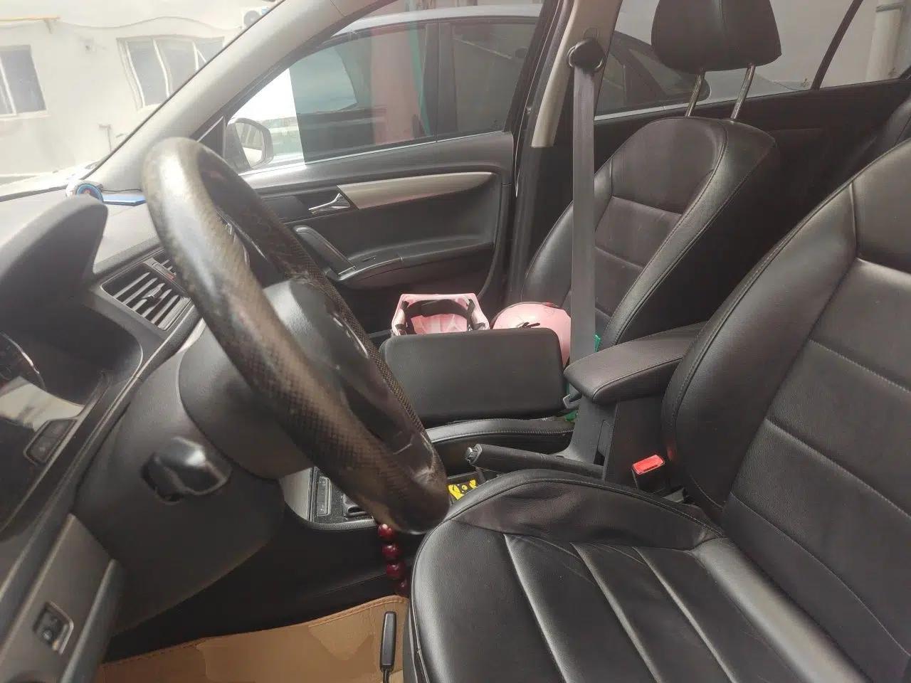 Volkswagen Lavida 2013 1.4TSI Manual Comfort Edition — миниатюра 15