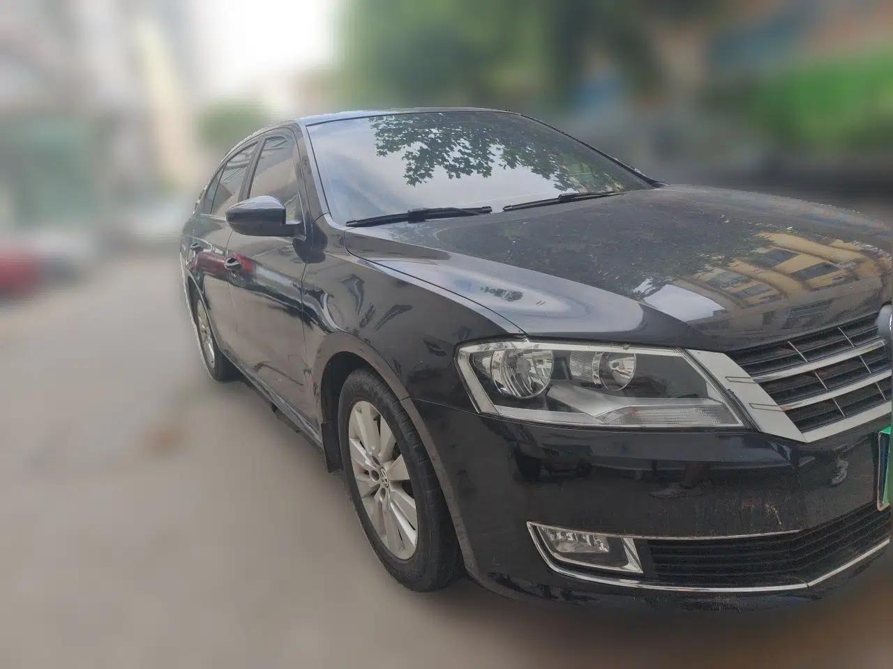 Volkswagen Lavida 2013 1.4TSI Manual Comfort Edition — миниатюра 3