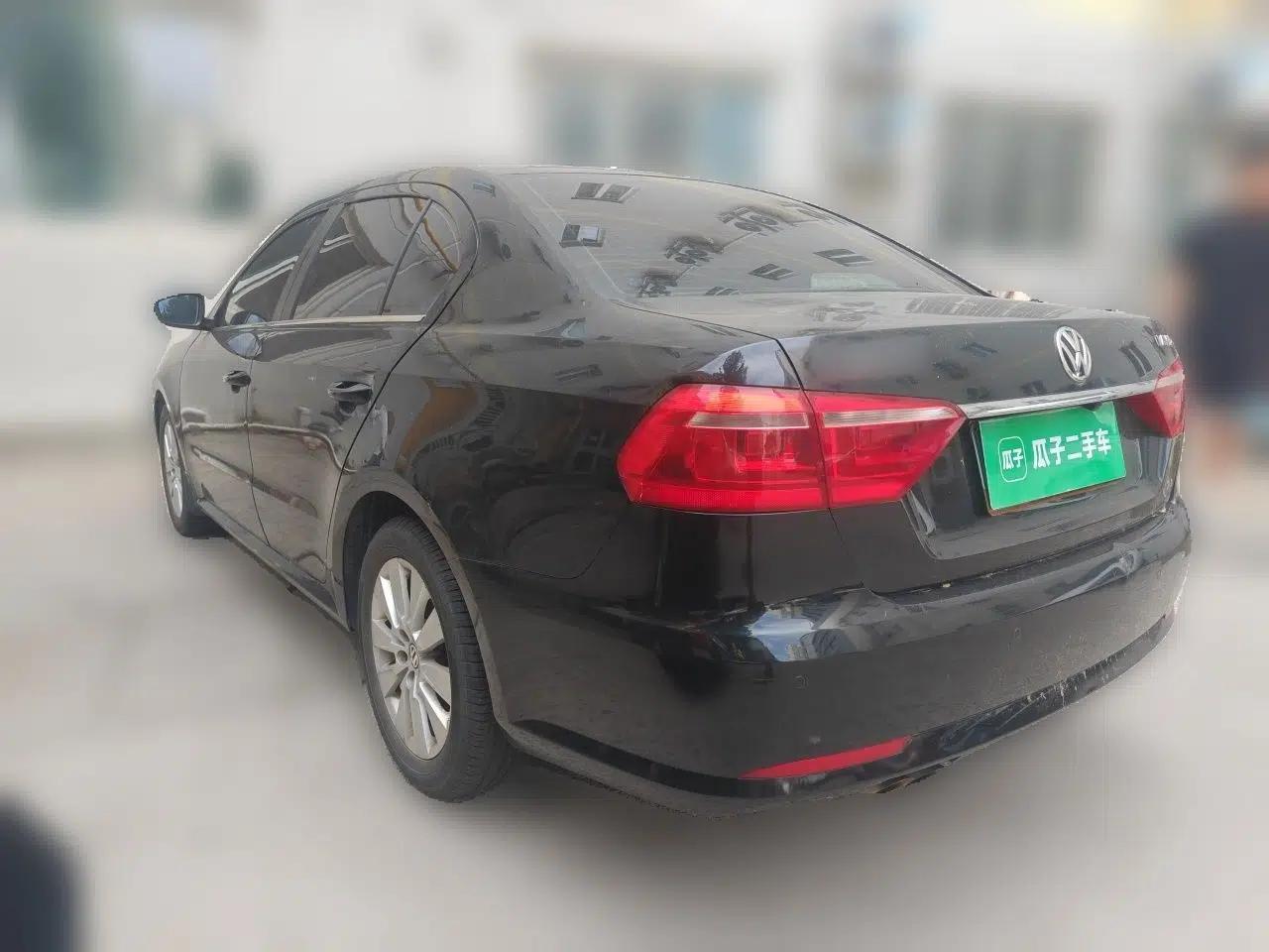 Volkswagen Lavida 2013 1.4TSI Manual Comfort Edition — миниатюра 4