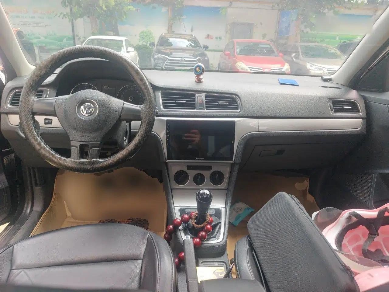 Volkswagen Lavida 2013 1.4TSI Manual Comfort Edition — миниатюра 9