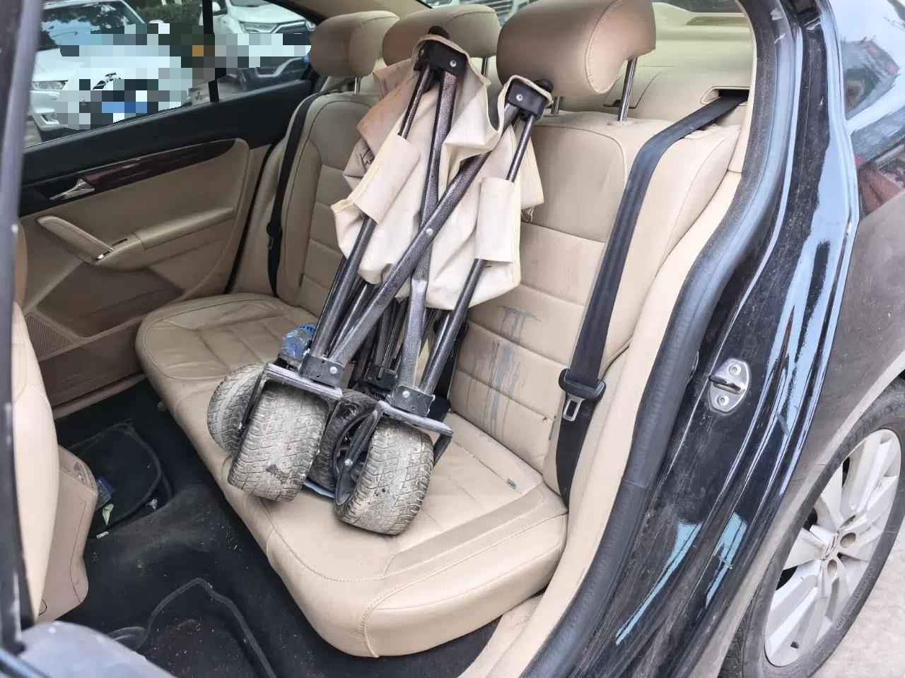 Volkswagen Lavida 2013 1.6L Automatic Comfort Edition — миниатюра 17