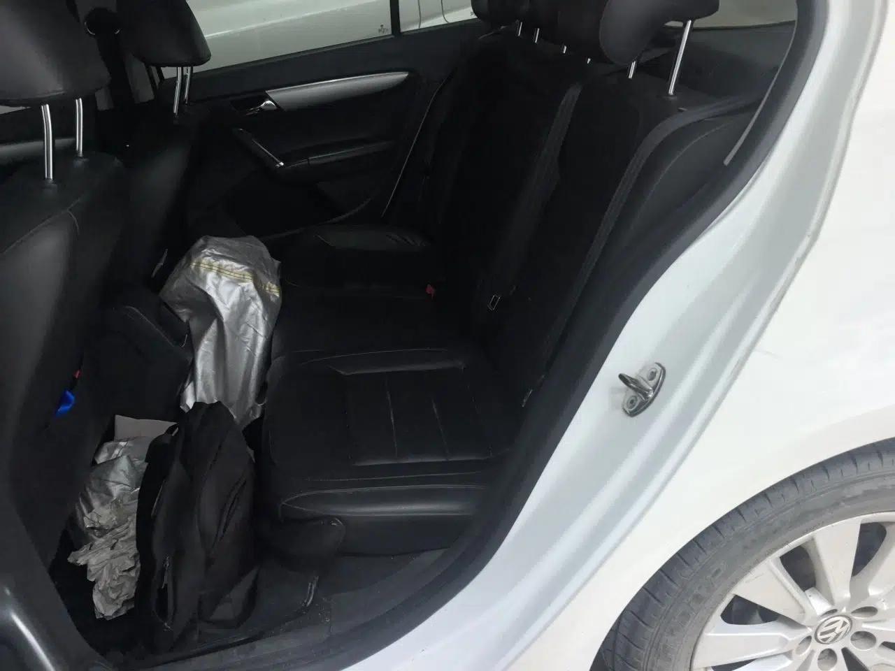 Volkswagen Lavida 2013 Revised Version 1.4 TSI DSG Comfort Edition — миниатюра 17