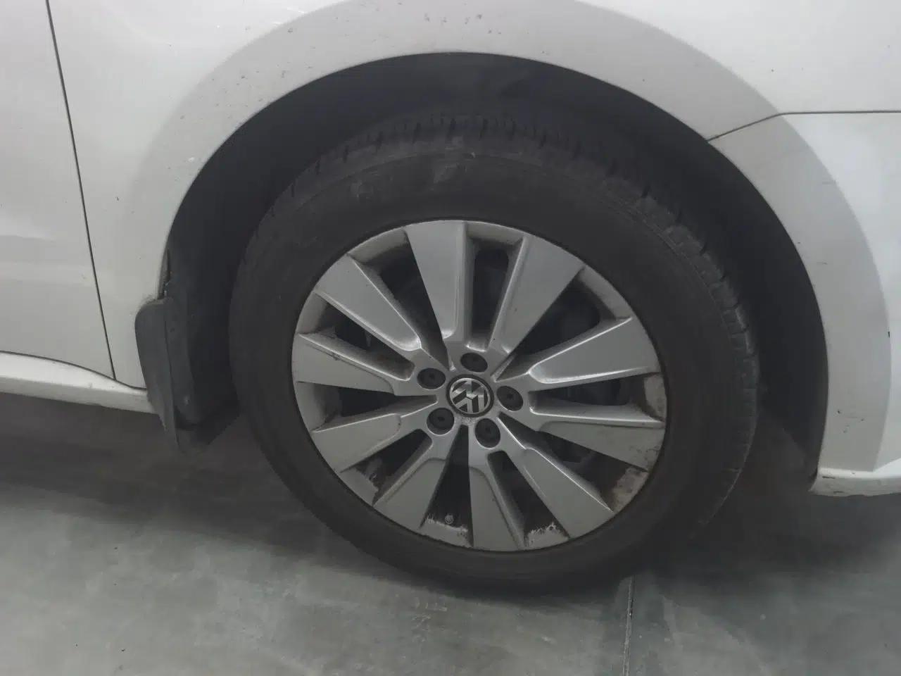 Volkswagen Lavida 2013 Revised Version 1.4 TSI DSG Comfort Edition — миниатюра 8