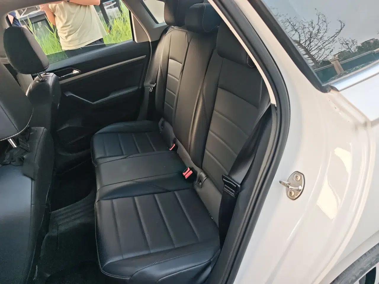 Volkswagen Lavida 2022 1.5L Automatic Comfort Edition — миниатюра 17