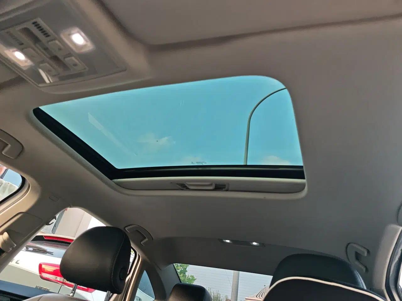 Volkswagen Lavida 2022 1.5L Automatic Comfort Edition — миниатюра 18