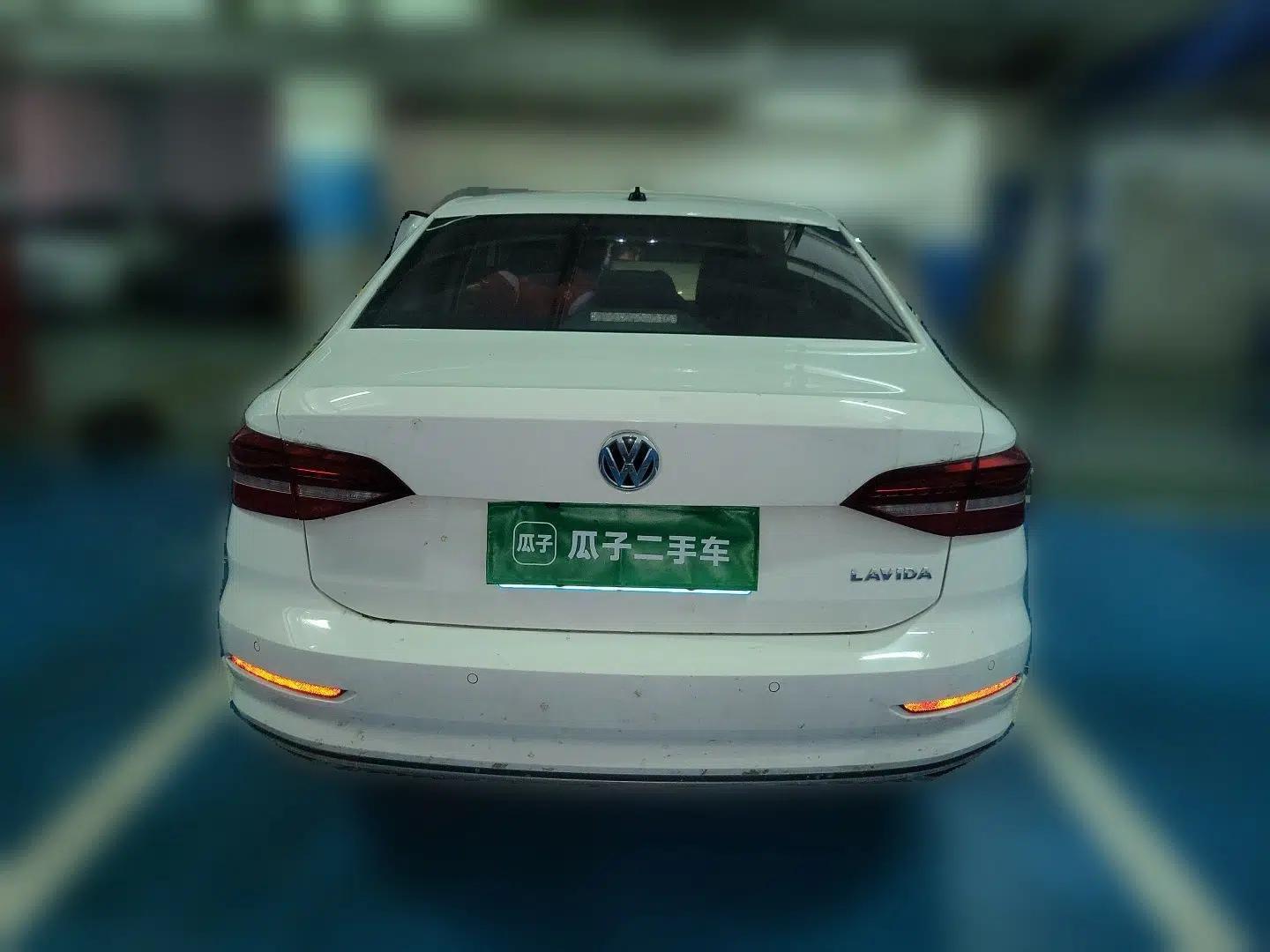 Volkswagen Lavida 2019 1.5L Manual Comfort Edition China VI Standard — миниатюра 5