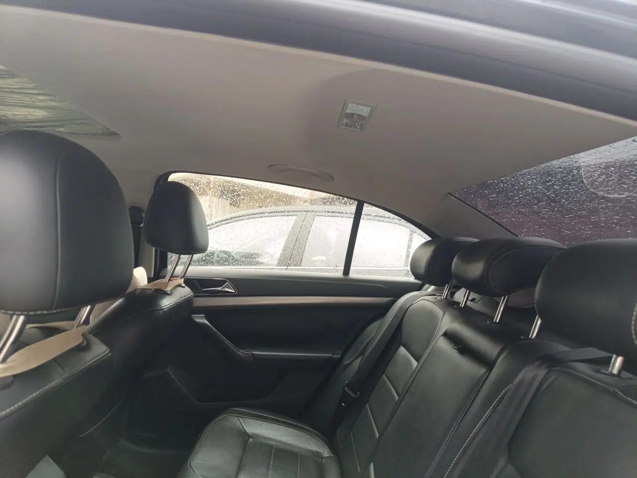 Volkswagen Lavida 2015 1.6L Automatic Comfort Edition — миниатюра 18