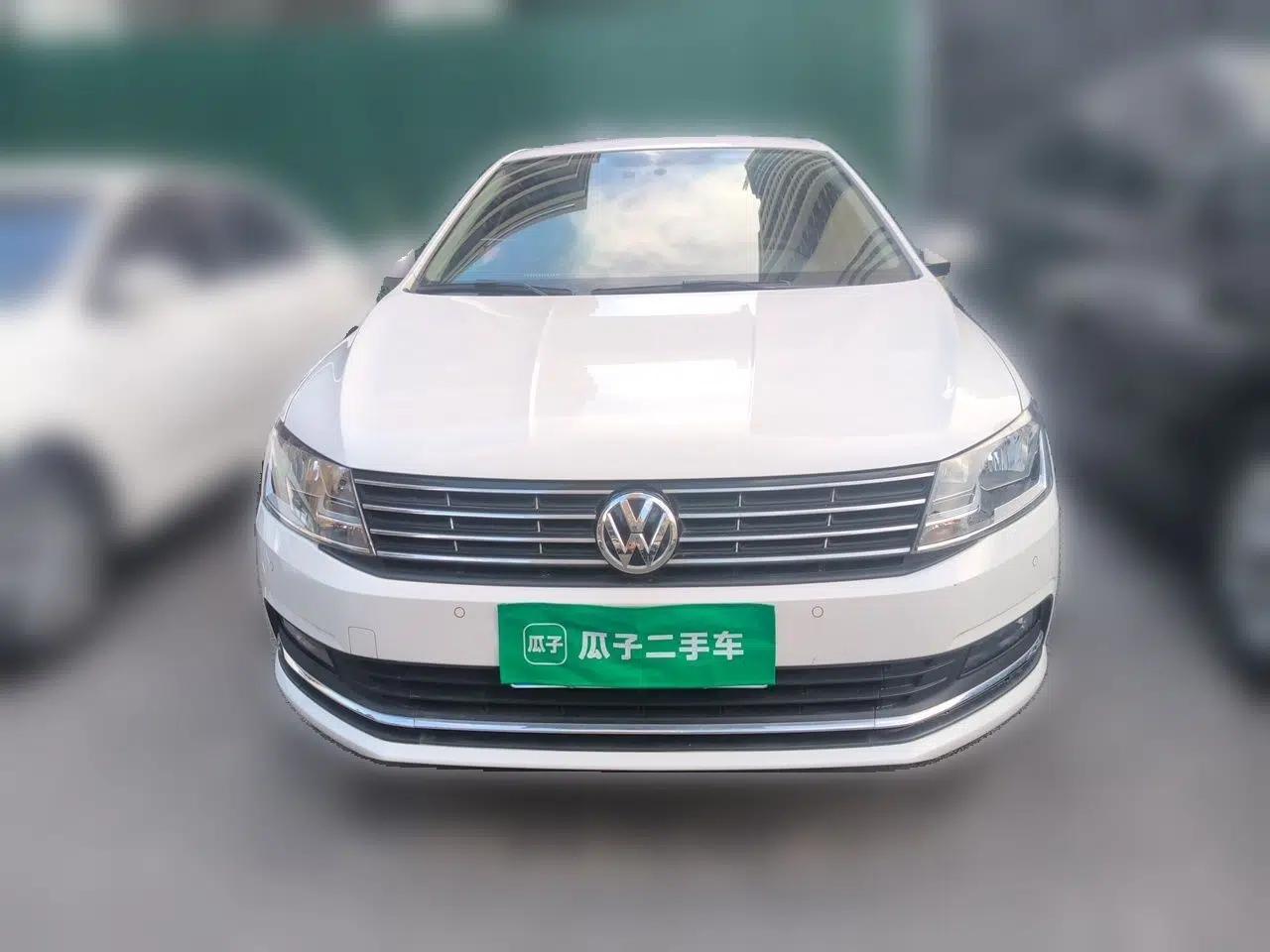 Volkswagen Lavida 2017 1.6L Automatic Comfort Edition — миниатюра 2