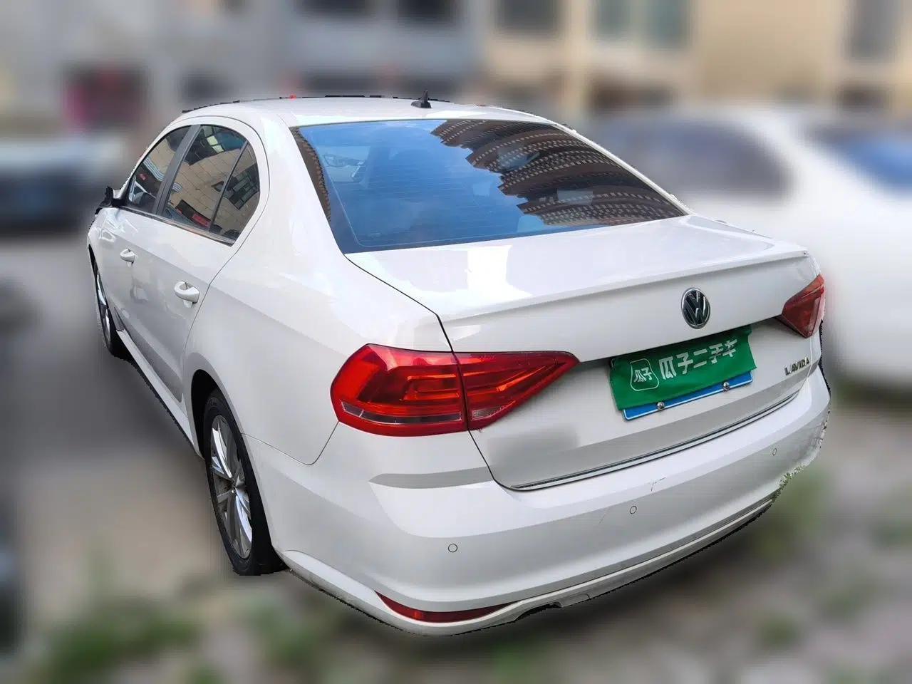 Volkswagen Lavida 2017 1.6L Automatic Comfort Edition — миниатюра 4