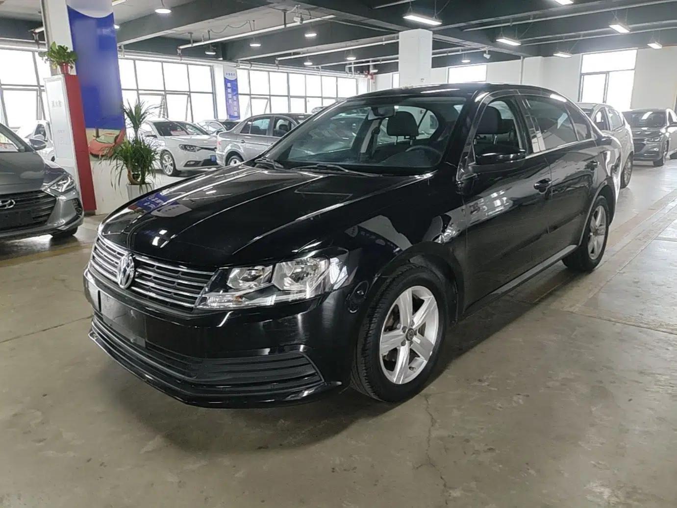 Volkswagen Lavida 2017 1.6L Automatic Fashion Edition — миниатюра 1