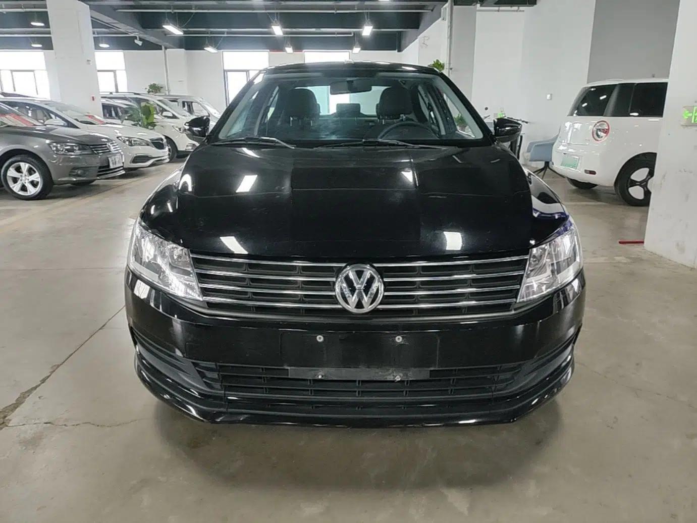 Volkswagen Lavida 2017 1.6L Automatic Fashion Edition — миниатюра 2