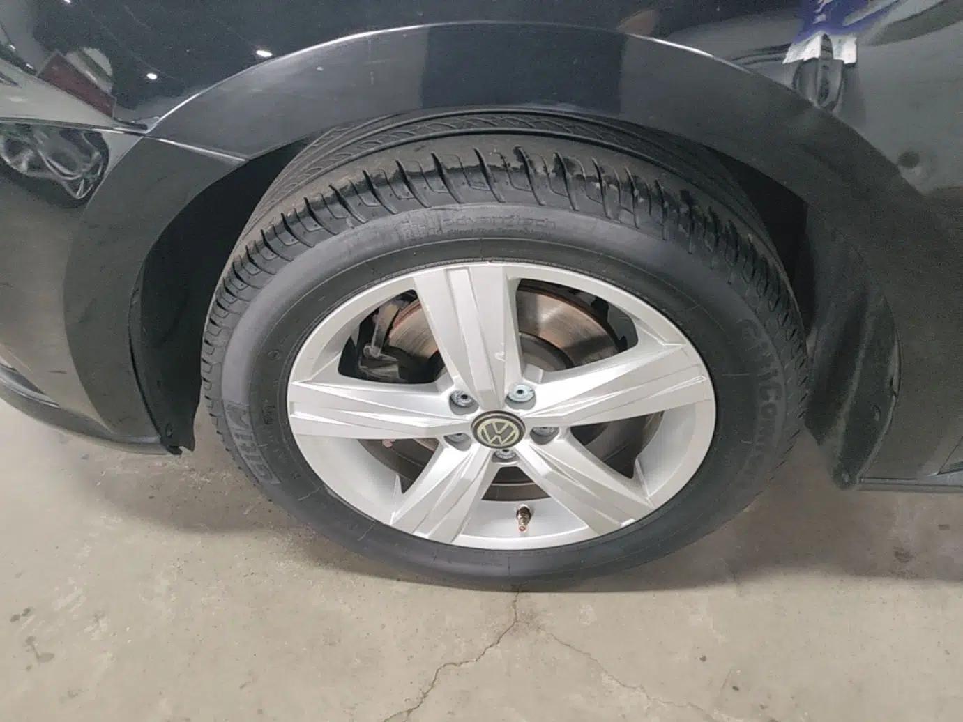 Volkswagen Lavida 2017 1.6L Automatic Fashion Edition — миниатюра 10