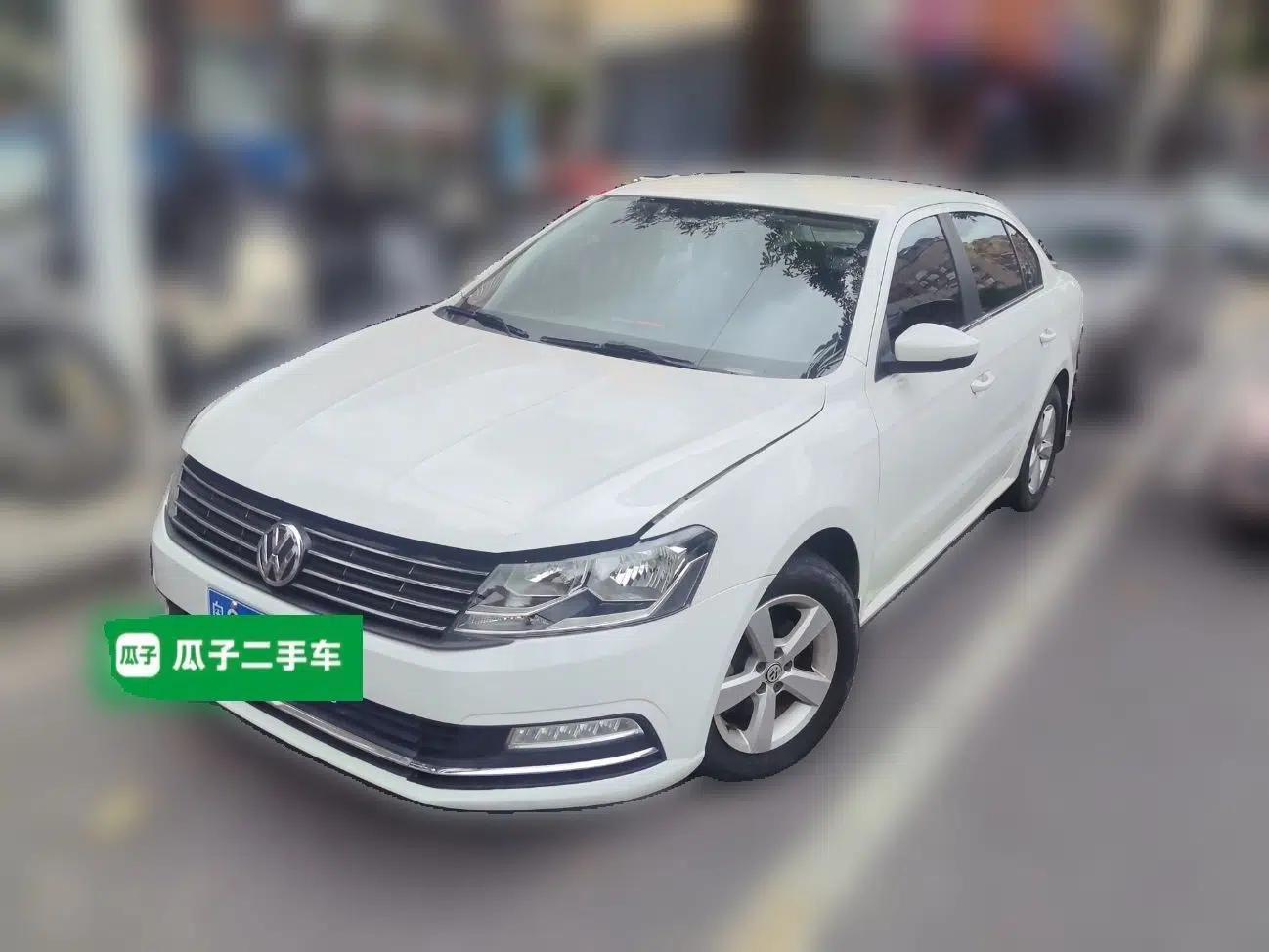 Volkswagen Lavida 2015 1.6L Automatic Fashion Edition — миниатюра 1