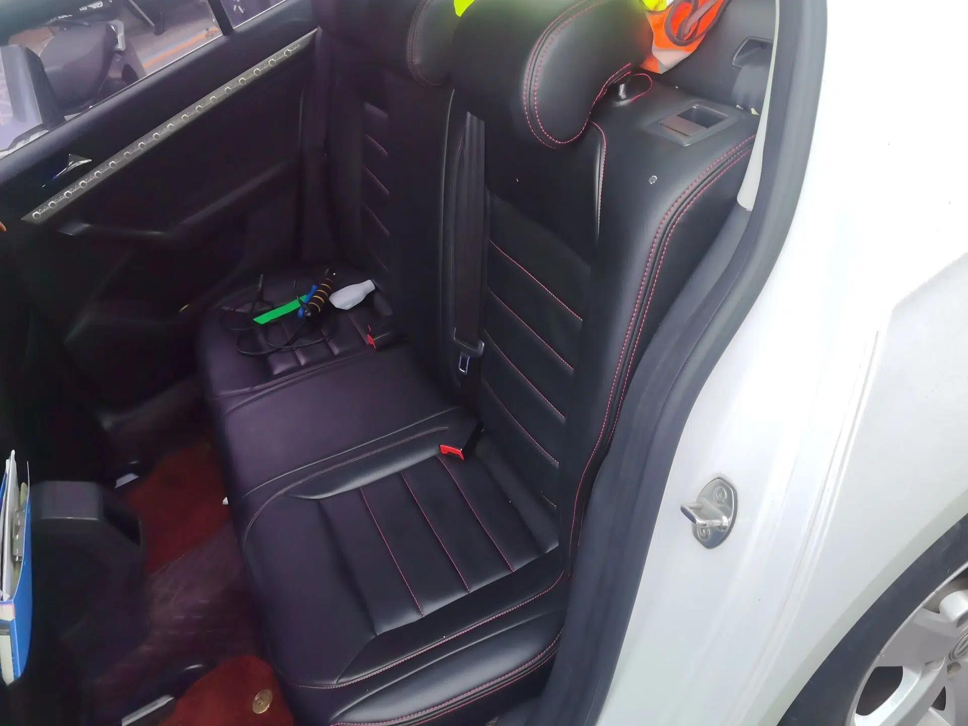 Volkswagen Lavida 2015 1.6L Automatic Fashion Edition — миниатюра 17