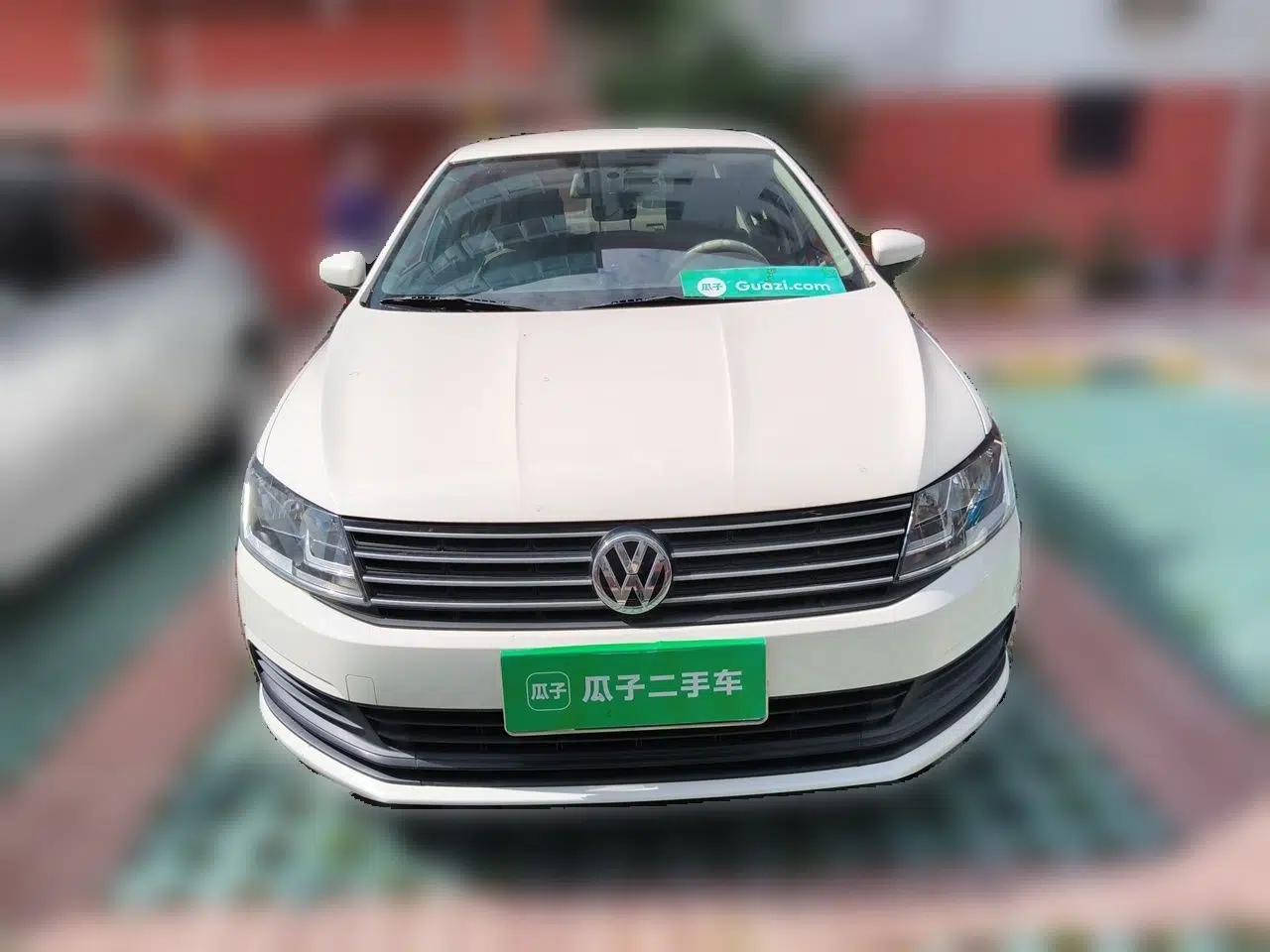 Volkswagen Lavida 2017 1.6L Automatic Fashion Edition — миниатюра 2