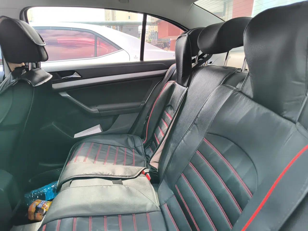 Volkswagen Lavida 2017 1.6L Automatic Fashion Edition — миниатюра 17