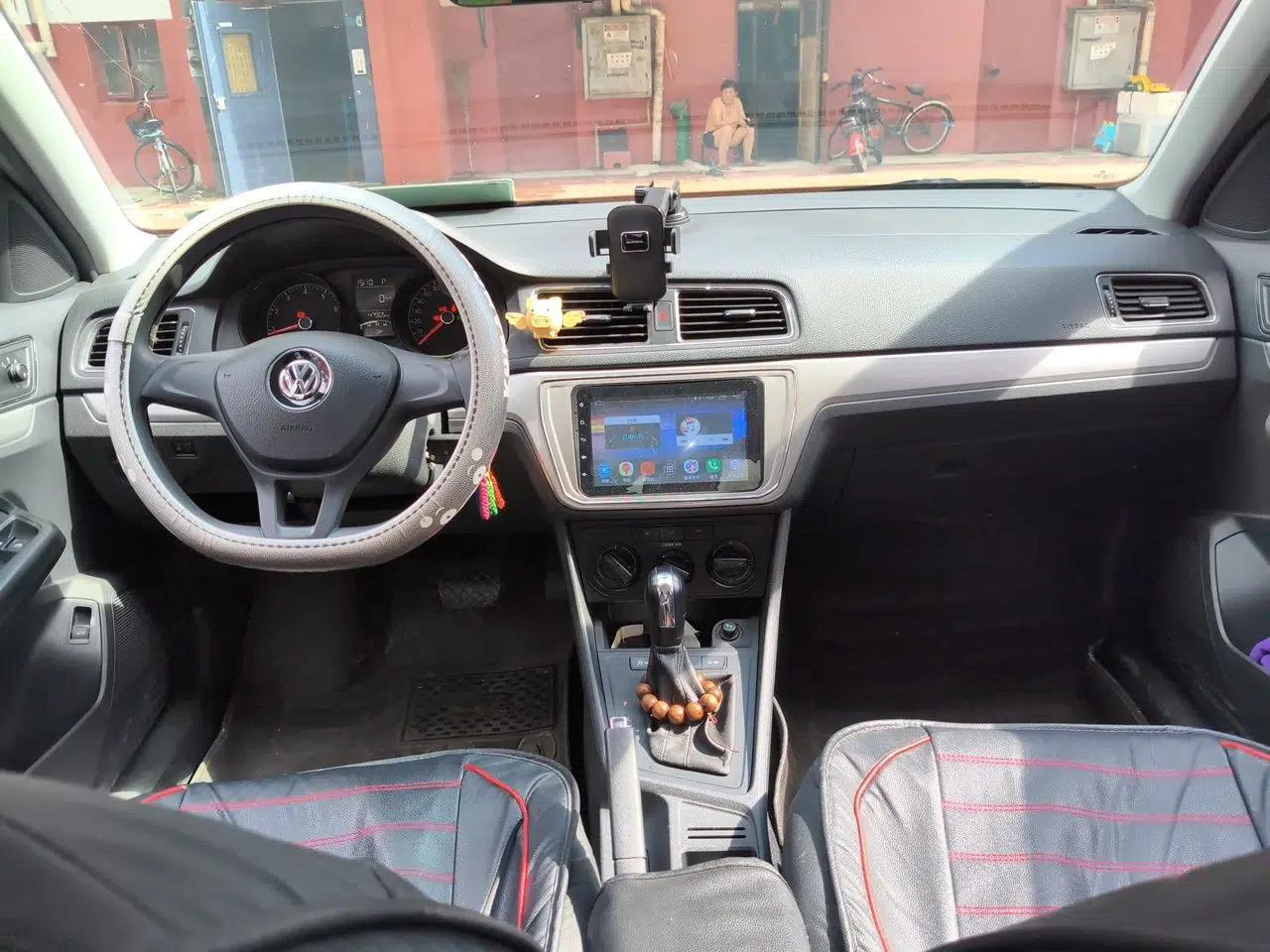 Volkswagen Lavida 2017 1.6L Automatic Fashion Edition — миниатюра 9