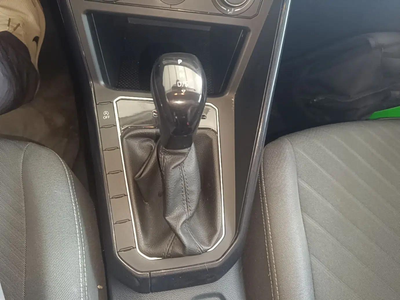 Volkswagen Lavida 2023 New Rui 1.5L Automatic New Yi Edition — миниатюра 16