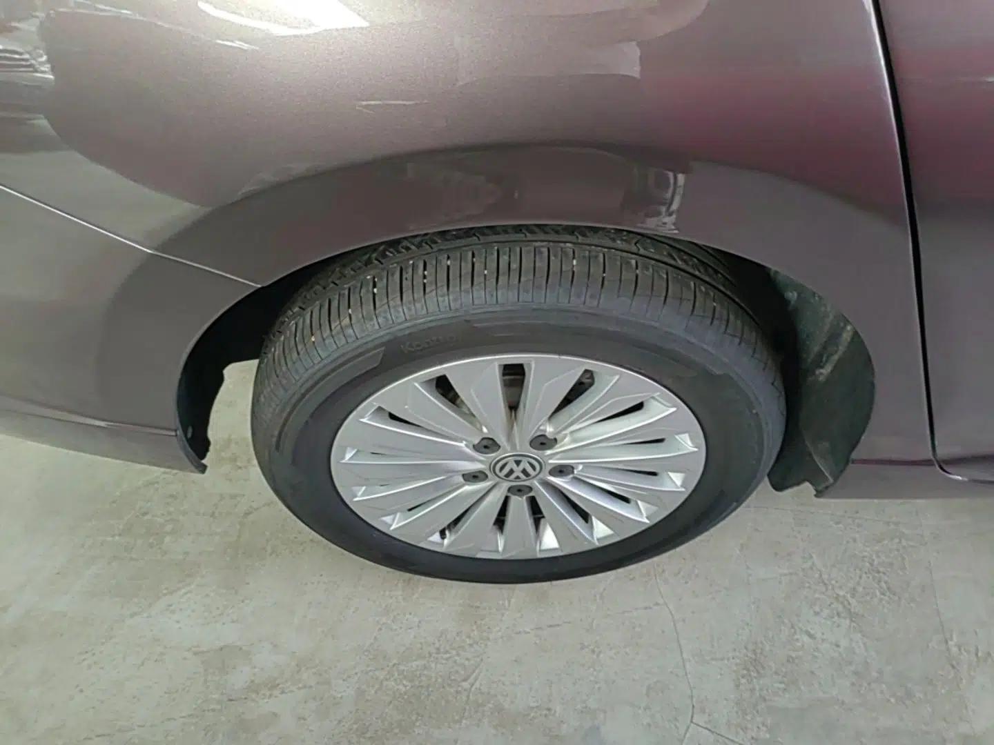 Volkswagen Lavida 2019 1.5L Automatic Comfort Edition China VI Standard — миниатюра 11