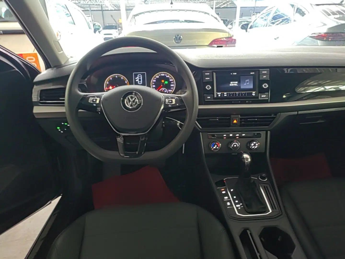 Volkswagen Lavida 2019 1.5L Automatic Comfort Edition China VI Standard — миниатюра 13