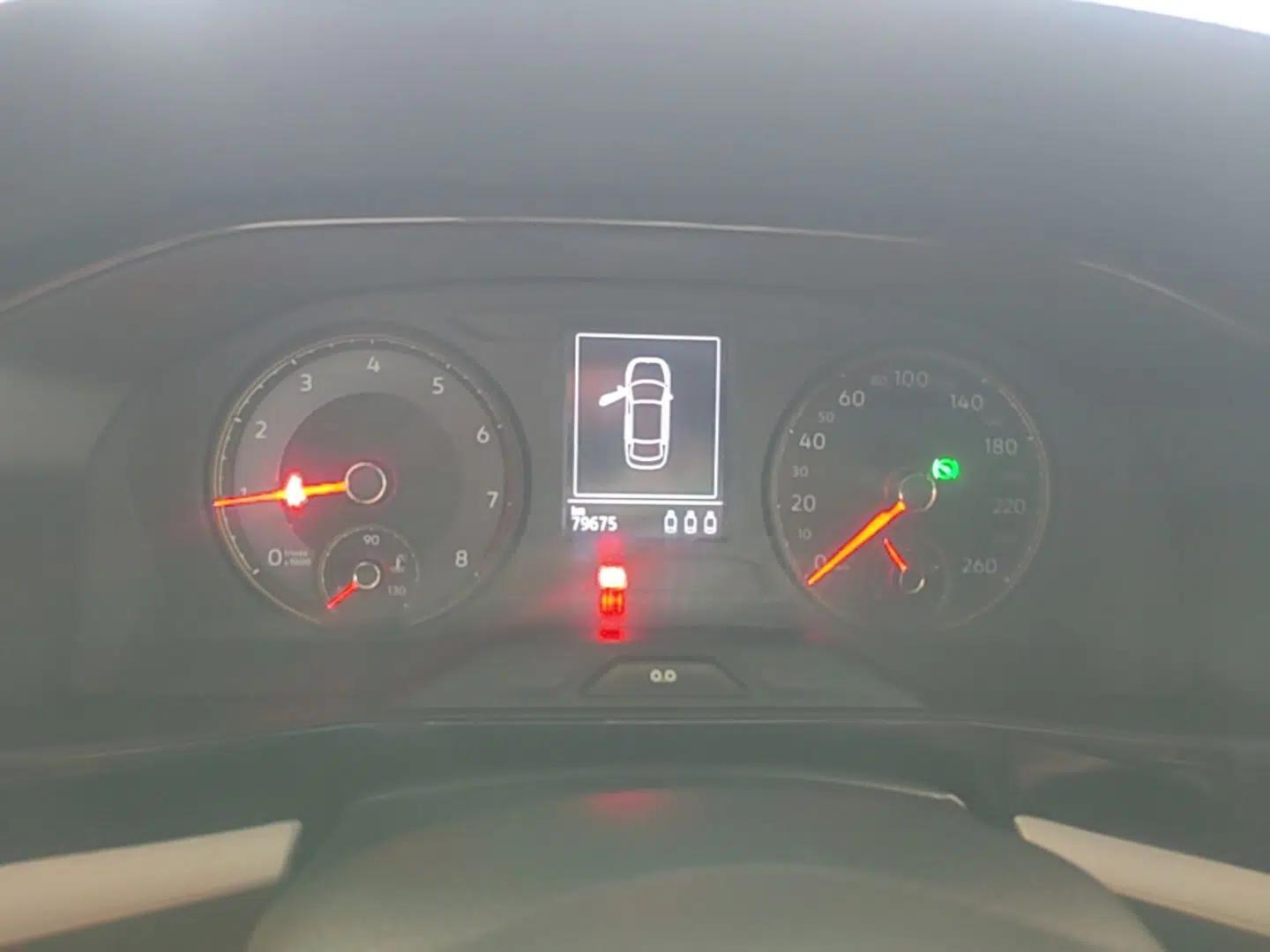Volkswagen Lavida 2019 1.5L Automatic Comfort Edition China VI Standard — миниатюра 14