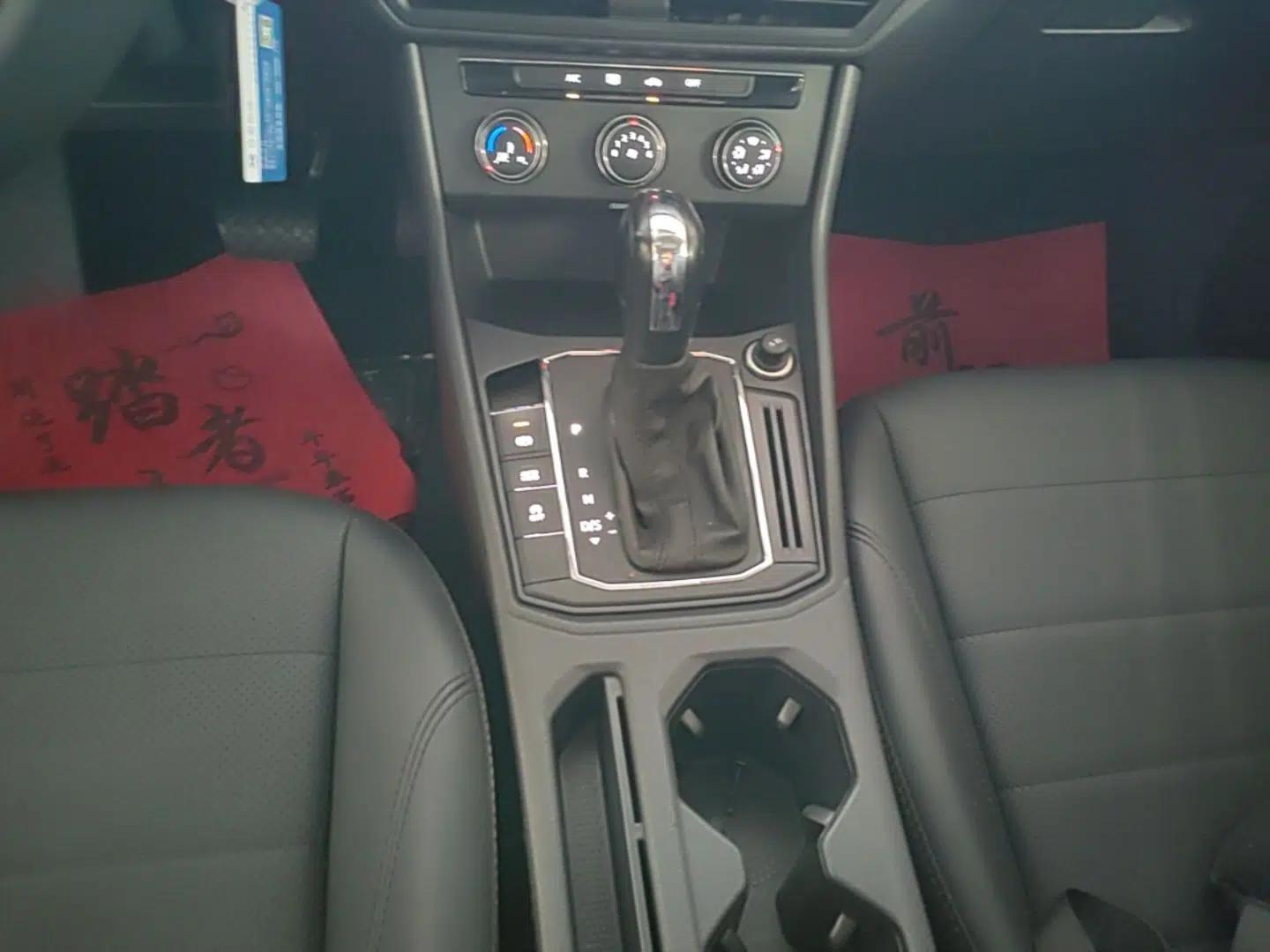 Volkswagen Lavida 2019 1.5L Automatic Comfort Edition China VI Standard — миниатюра 16