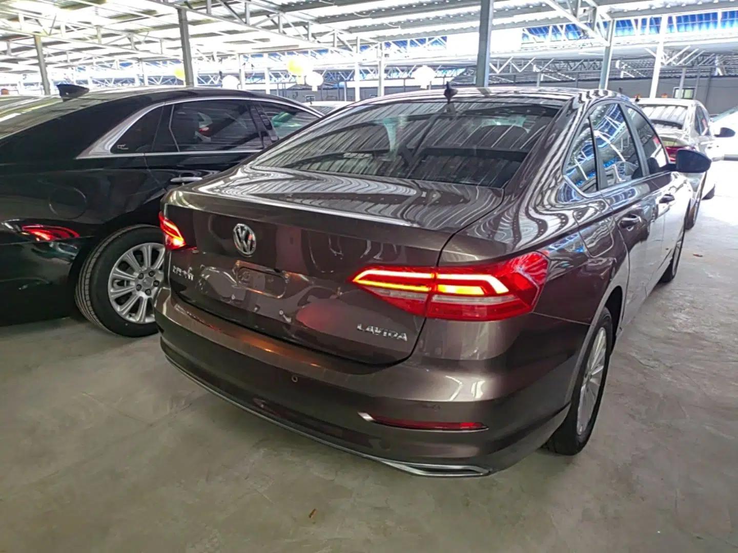 Volkswagen Lavida 2019 1.5L Automatic Comfort Edition China VI Standard — миниатюра 6