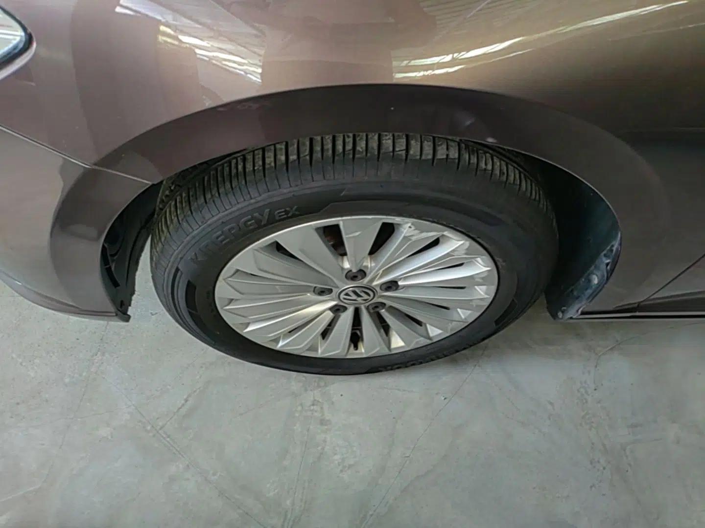 Volkswagen Lavida 2019 1.5L Automatic Comfort Edition China VI Standard — миниатюра 10