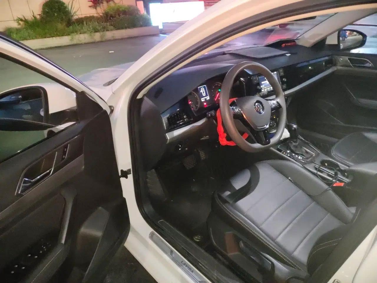 Volkswagen Lavida 2019 1.5L Automatic Vision Edition China VI Standard — миниатюра 16