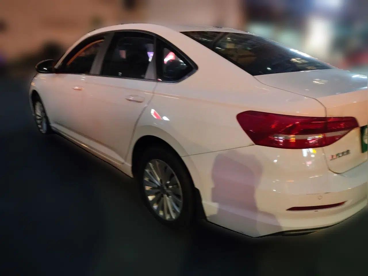 Volkswagen Lavida 2019 1.5L Automatic Vision Edition China VI Standard — миниатюра 4