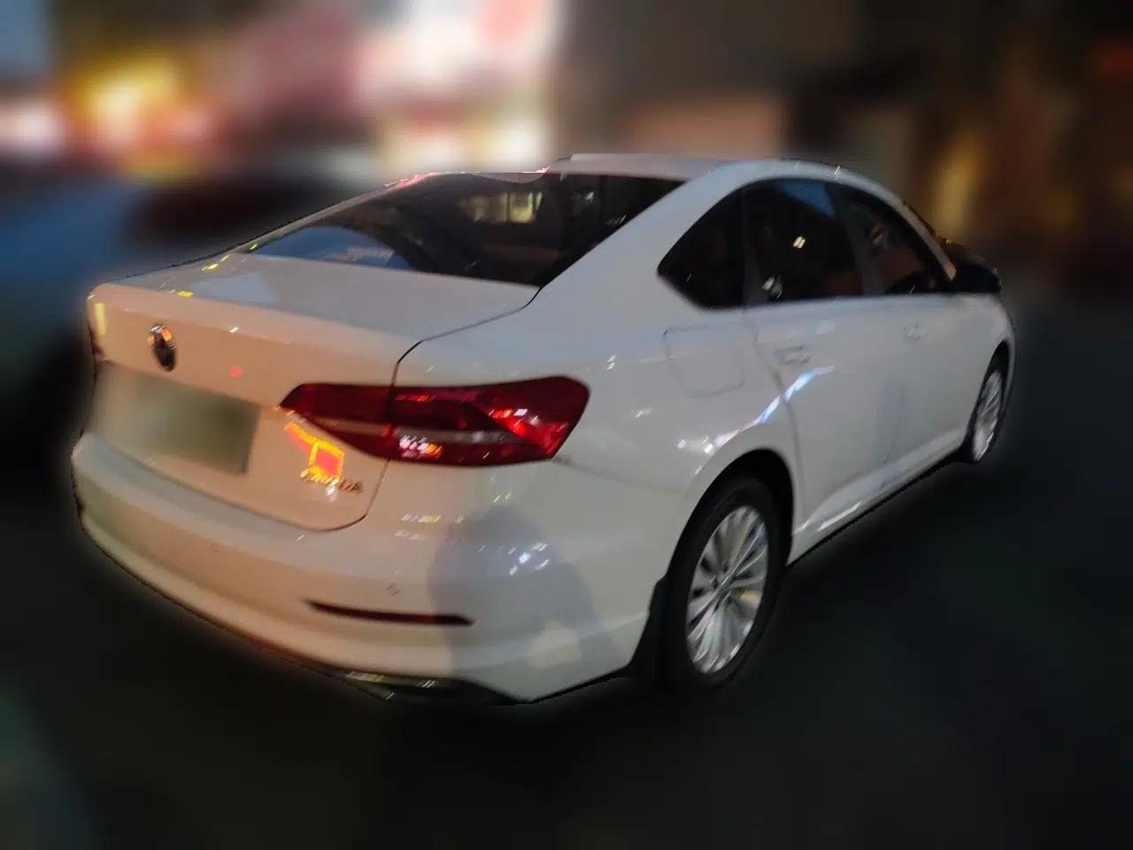 Volkswagen Lavida 2019 1.5L Automatic Vision Edition China VI Standard — миниатюра 6