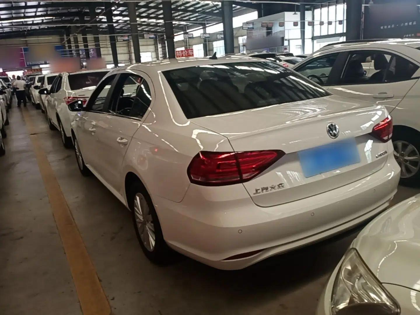 Volkswagen Lavida 2019 Lavida Start 1.5L Automatic Comfort Edition China VI Standard — миниатюра 13