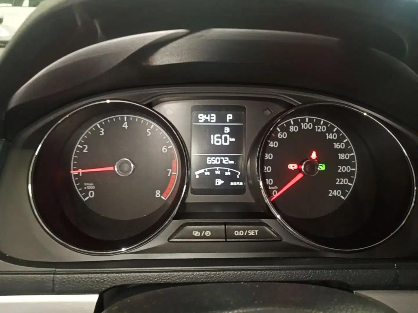 Volkswagen Lavida 2019 Lavida Start 1.5L Automatic Comfort Edition China VI Standard — миниатюра 19