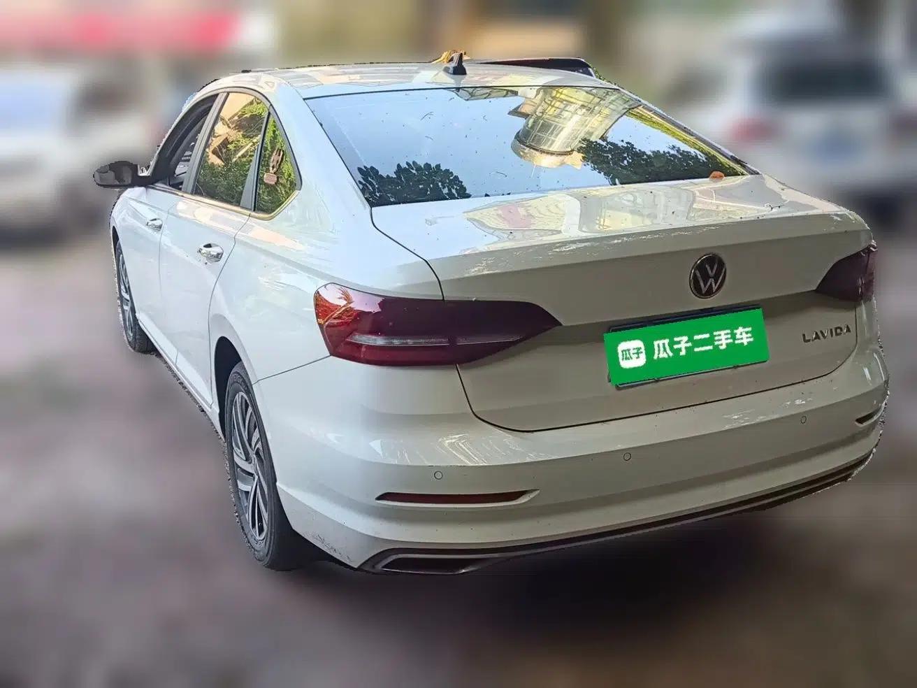 Volkswagen Lavida 2022 1.5L Automatic Vision Edition — миниатюра 4