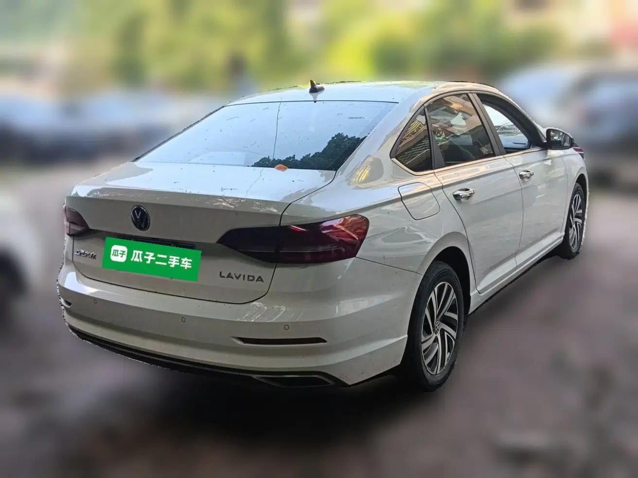 Volkswagen Lavida 2022 1.5L Automatic Vision Edition — миниатюра 6
