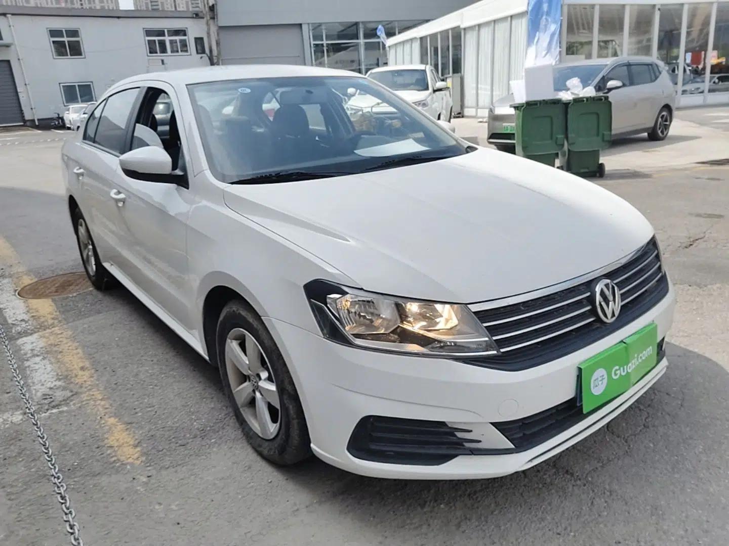 Volkswagen Lavida 2019 Lavida Start 1.5L Automatic Trendy Version China VI Standard — миниатюра 3