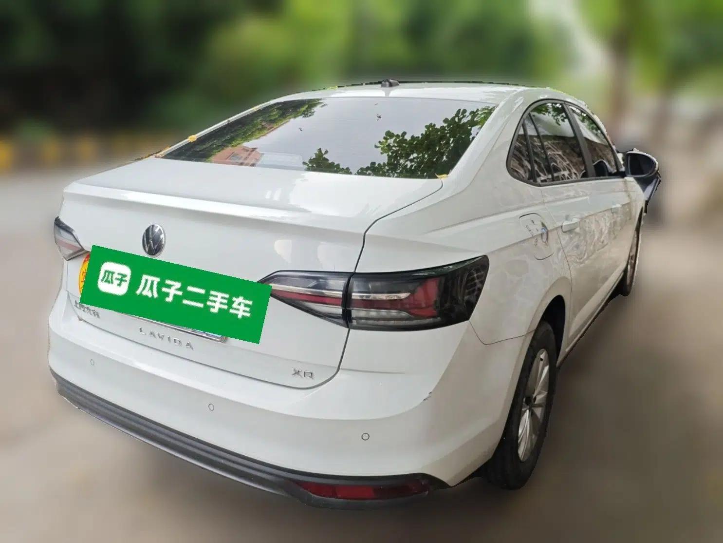 Volkswagen Lavida 2023 New Rui 1.5L Automatic New Yi Edition — миниатюра 4