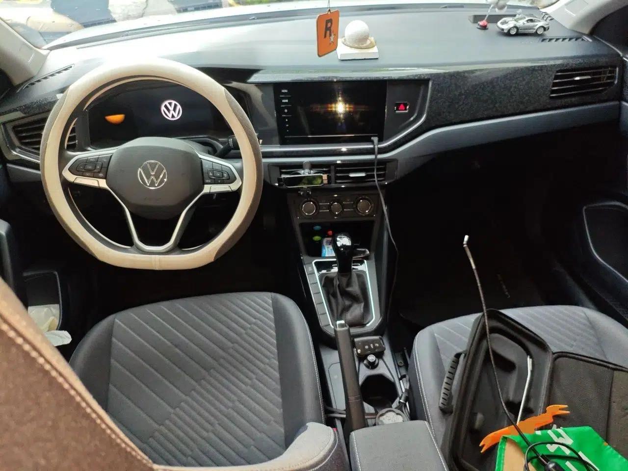 Volkswagen Lavida 2023 New Rui 1.5L Automatic New Yi Edition — миниатюра 6