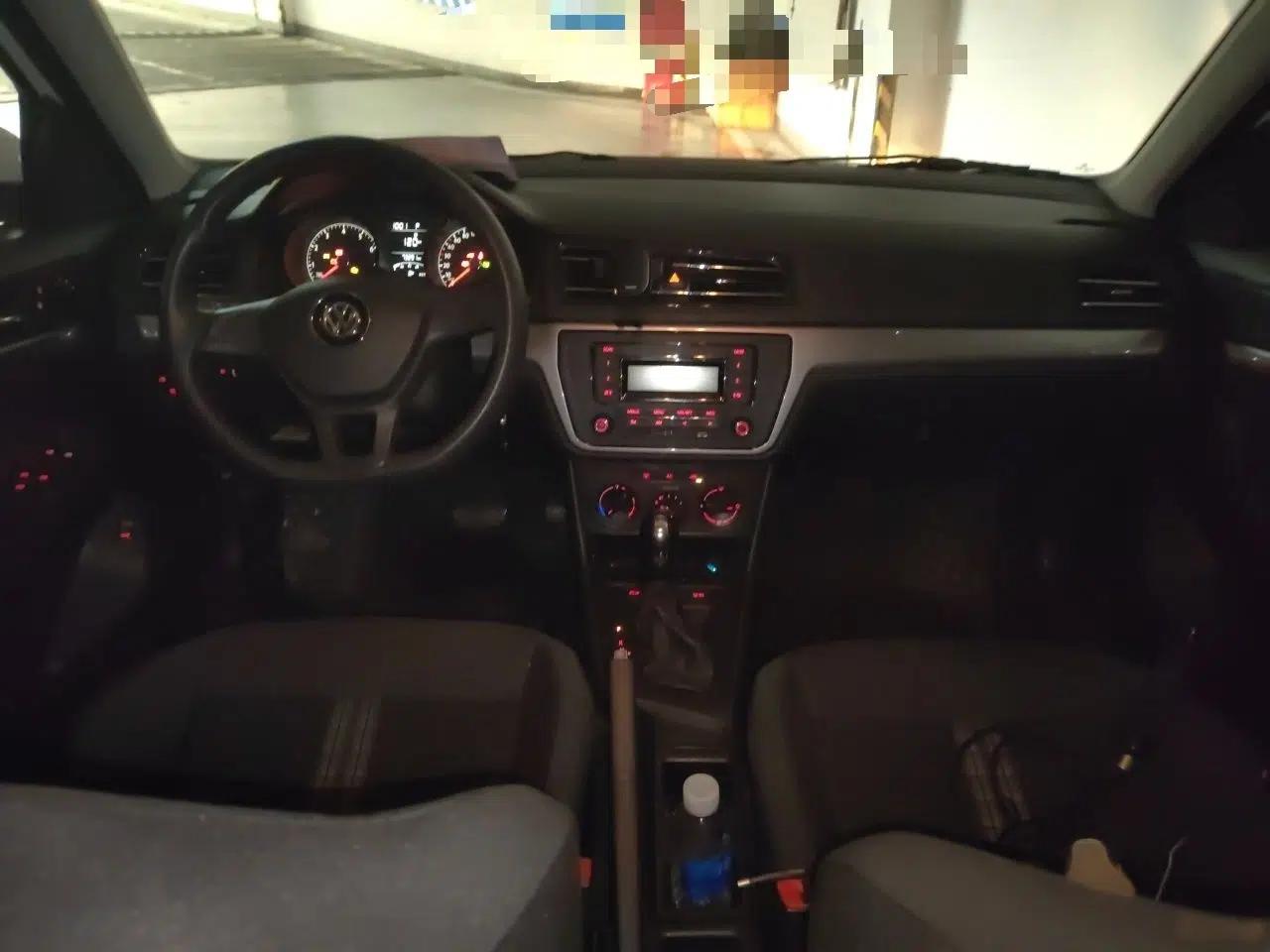 Volkswagen Lavida 2019 Lavida Start 1.5L Automatic Trendy Version China VI Standard — миниатюра 18