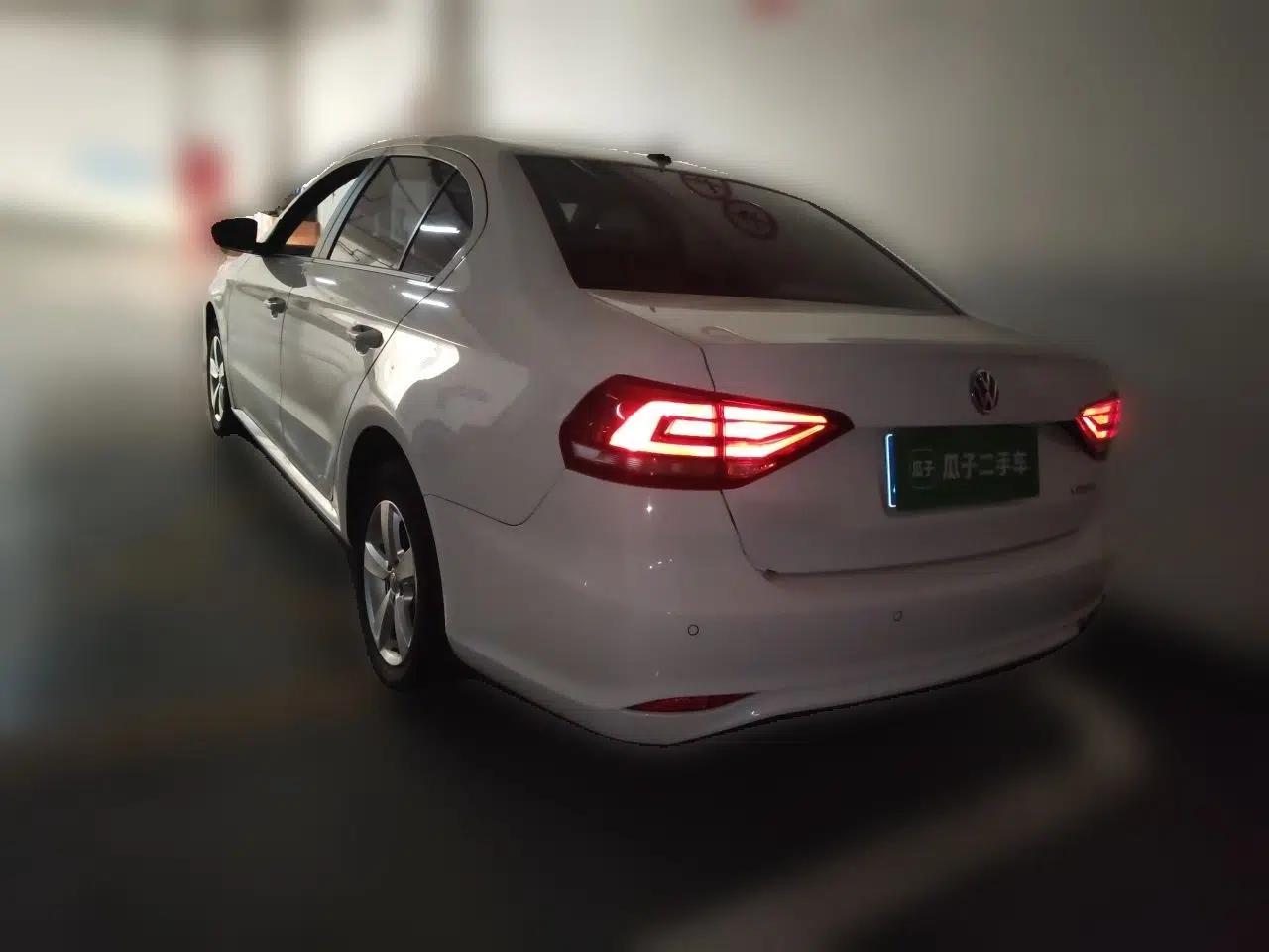 Volkswagen Lavida 2019 Lavida Start 1.5L Automatic Trendy Version China VI Standard — миниатюра 4