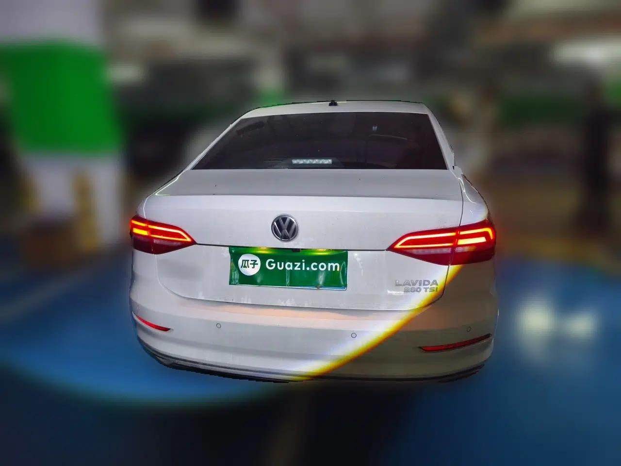 Volkswagen Lavida 2019 280TSI DSG Comfort Edition China VI standard — миниатюра 5