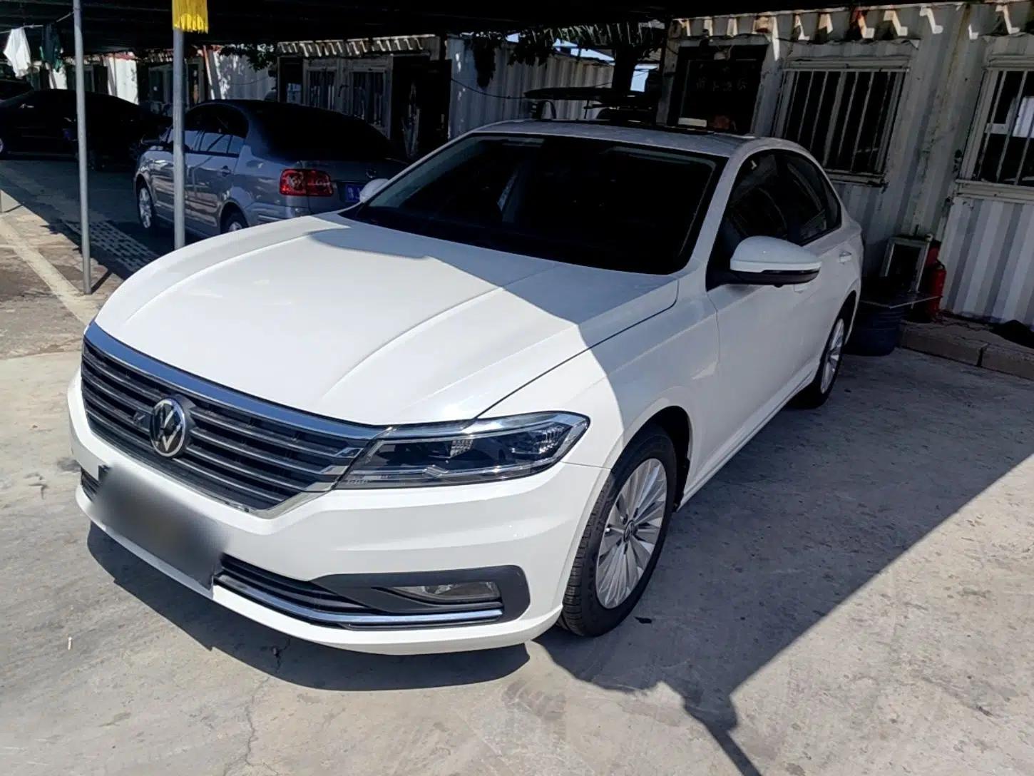 Volkswagen Lavida 2022 1.5L Automatic Comfort Edition — миниатюра 1