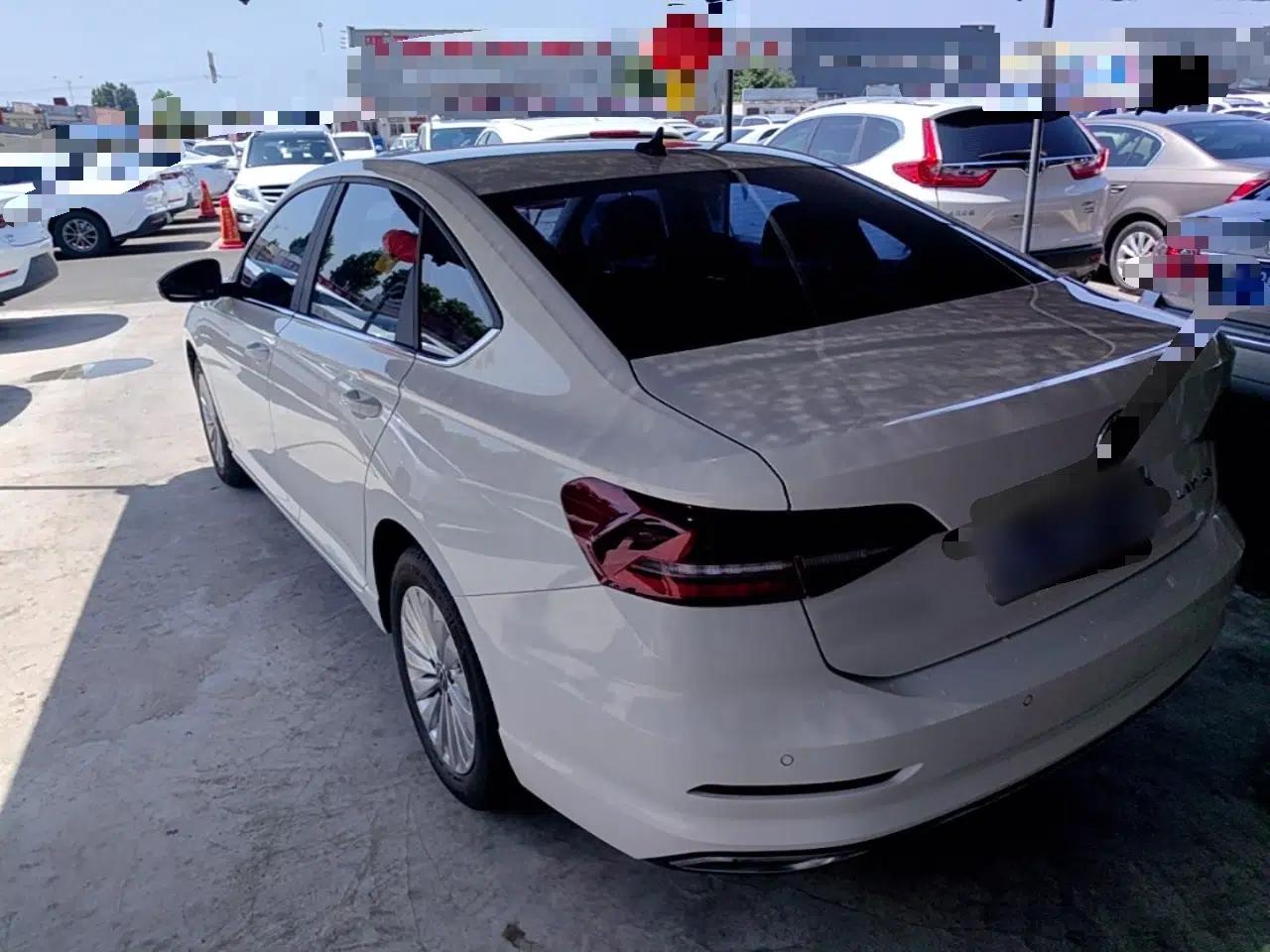 Volkswagen Lavida 2022 1.5L Automatic Comfort Edition — миниатюра 4