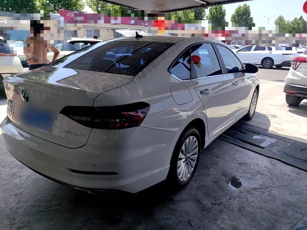 Volkswagen Lavida 2022 1.5L Automatic Comfort Edition — миниатюра 6