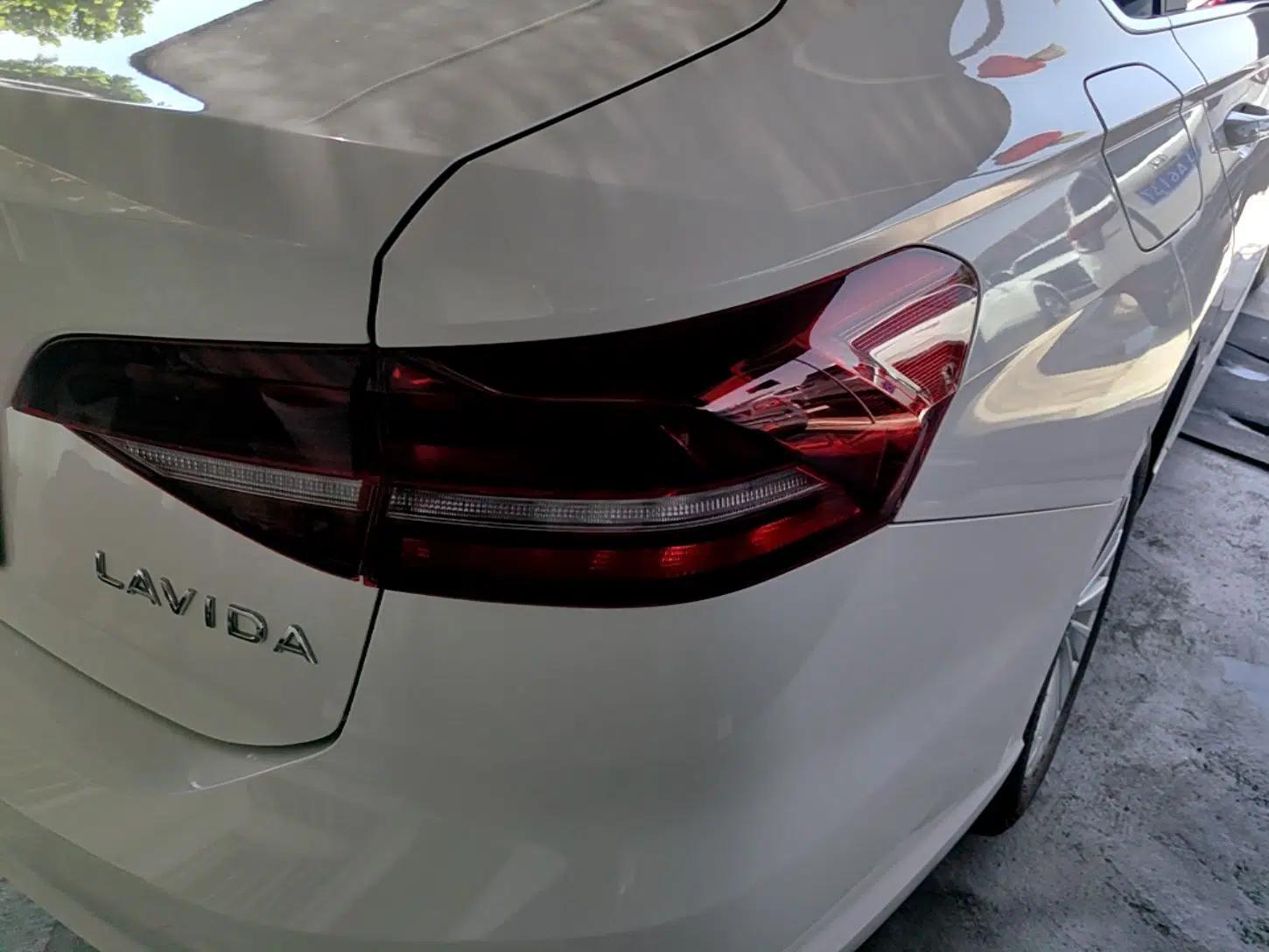 Volkswagen Lavida 2022 1.5L Automatic Comfort Edition — миниатюра 9