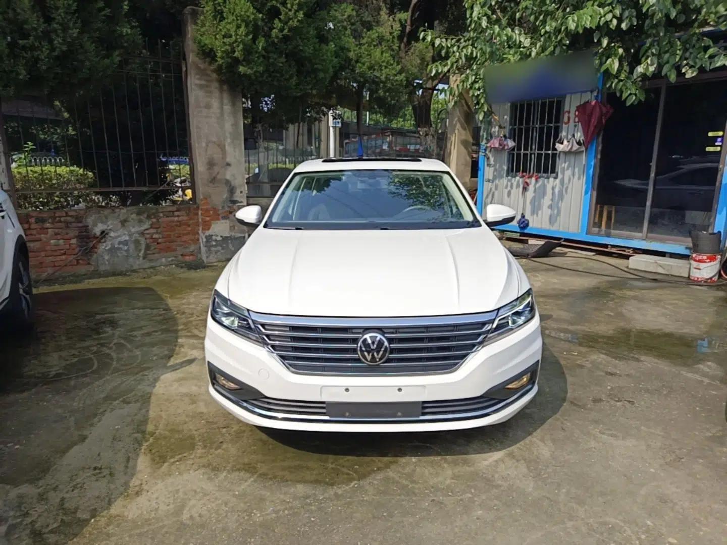 Volkswagen Lavida 2021 1.5L Automatic Comfort Edition — миниатюра 2