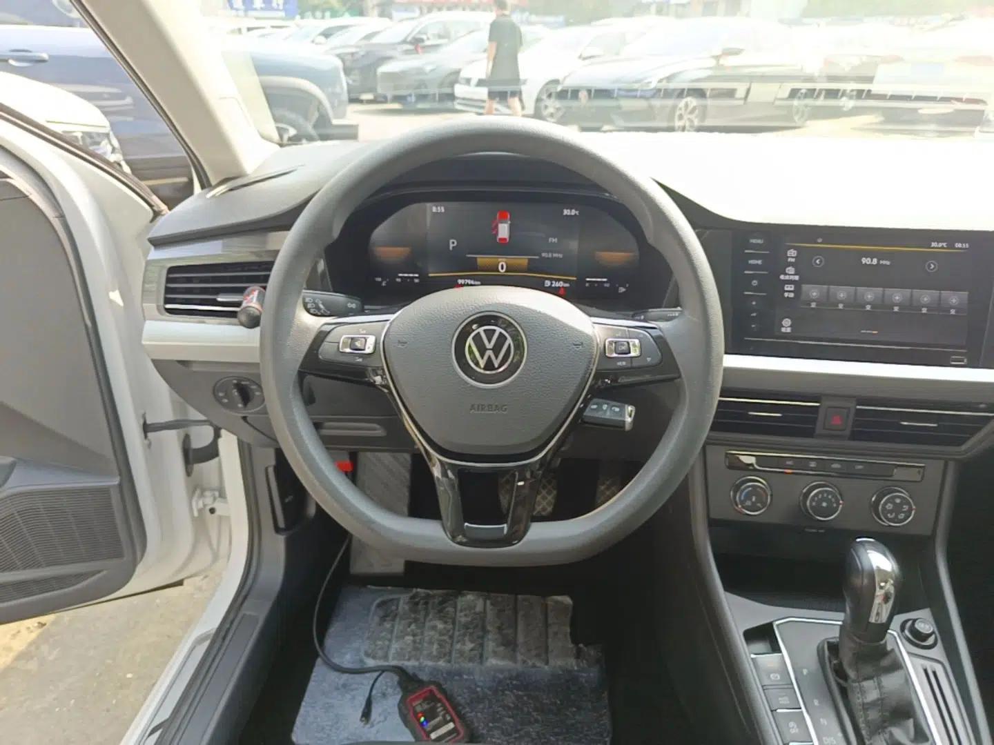 Volkswagen Lavida 2021 1.5L Automatic Comfort Edition — миниатюра 13