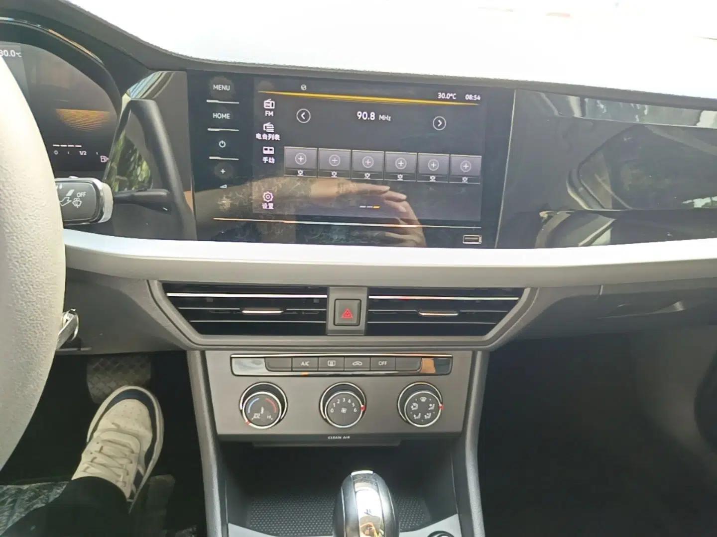 Volkswagen Lavida 2021 1.5L Automatic Comfort Edition — миниатюра 15