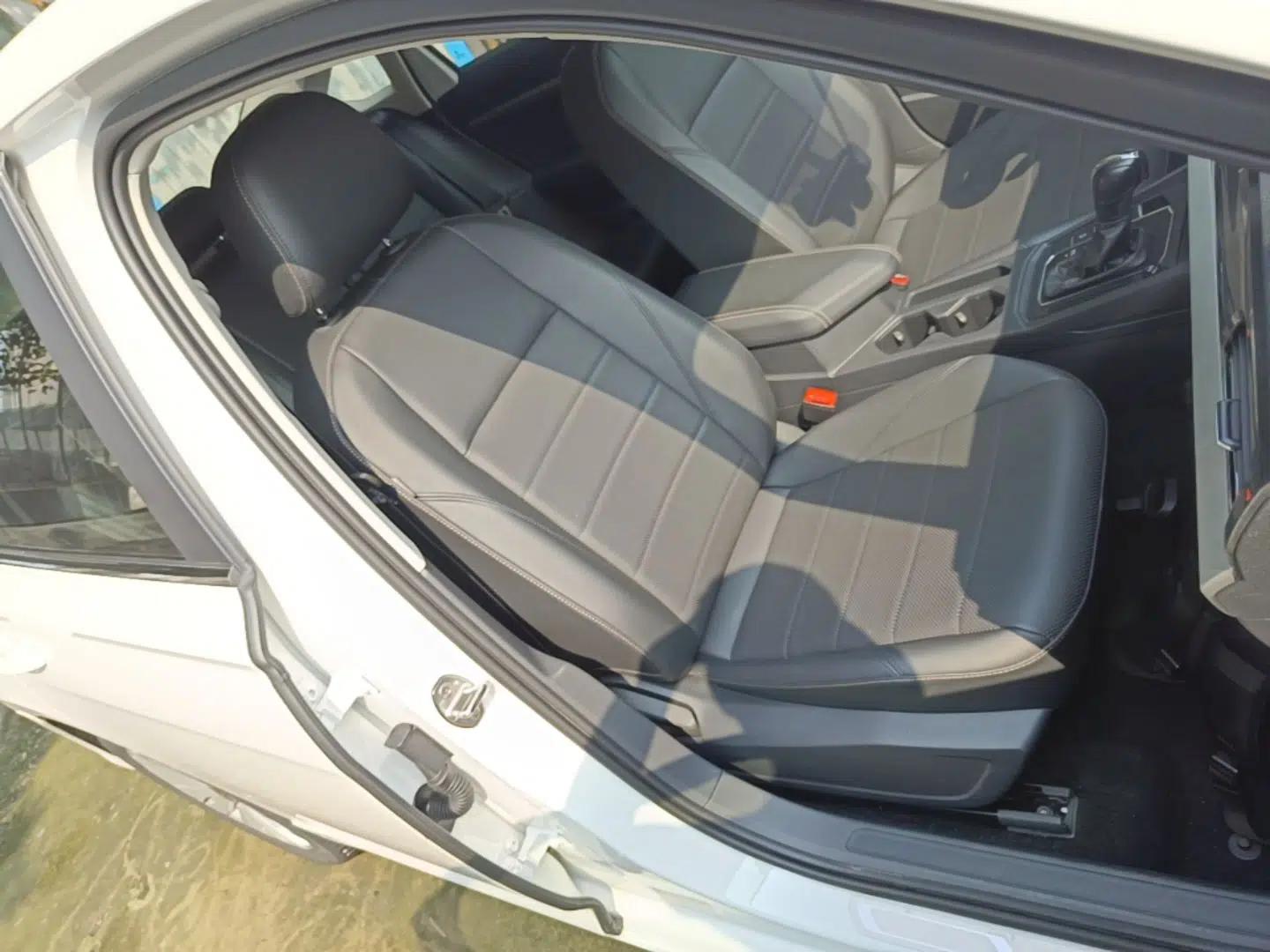Volkswagen Lavida 2021 1.5L Automatic Comfort Edition — миниатюра 19