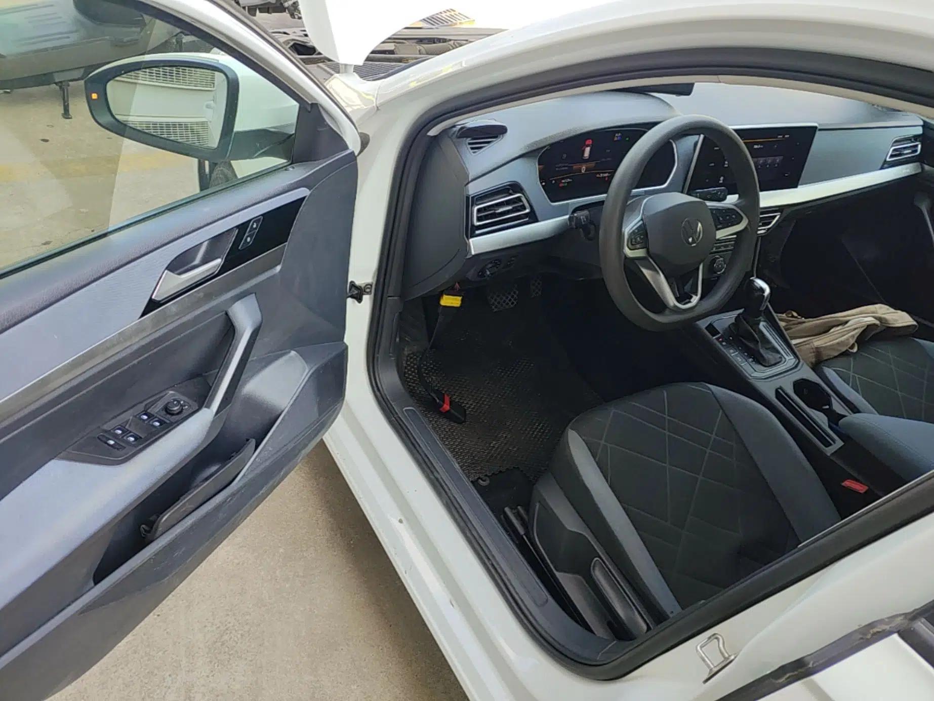Volkswagen Lavida 2024 1.5L Automatic DeYi Edition — миниатюра 18